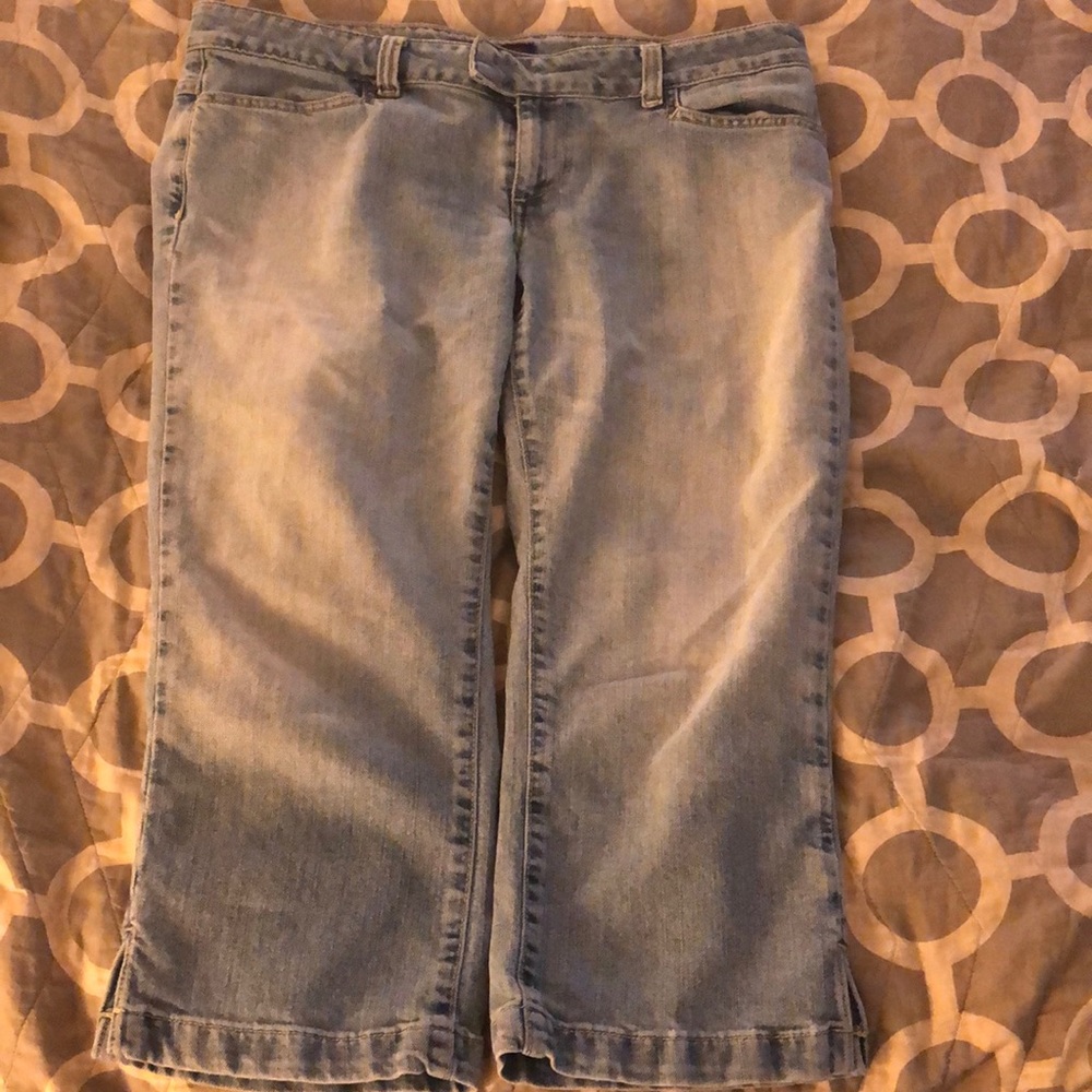 American Eagle Blue Capris